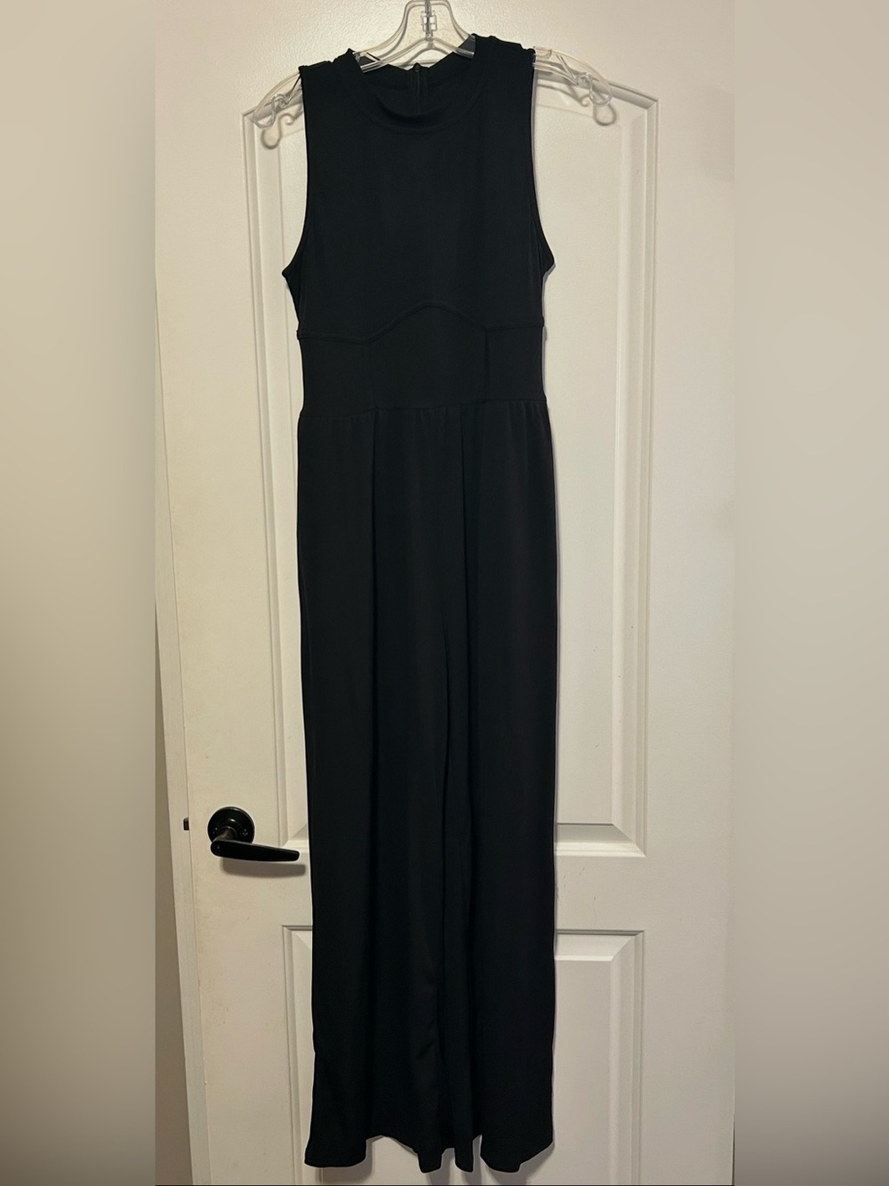 Sleeveless Black Wide-Leg Jumpsuit - Women’s L
